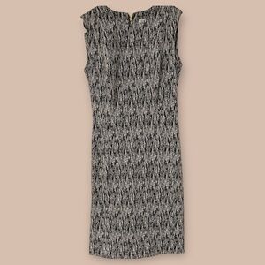 Calvin Klein Women's Sleeveless Black And White Striped Bodycon Dress Size 4